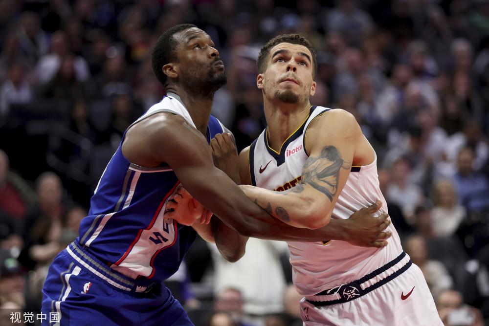 效力多年 效力多年